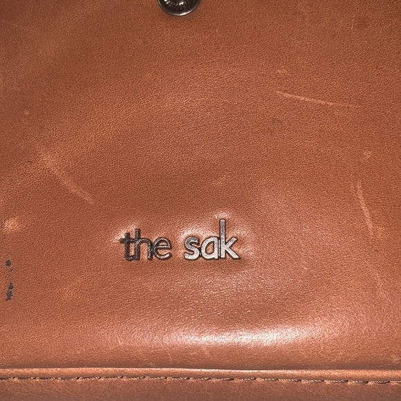 The SAk Irish, brown, smart phone, wallet - Picture 2 of 8
